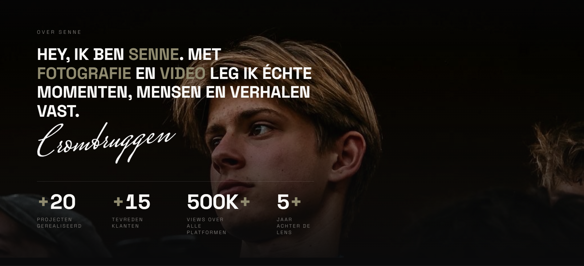 Website Crombruggen — statement dat woord per woord oplicht tijdens het scrollen